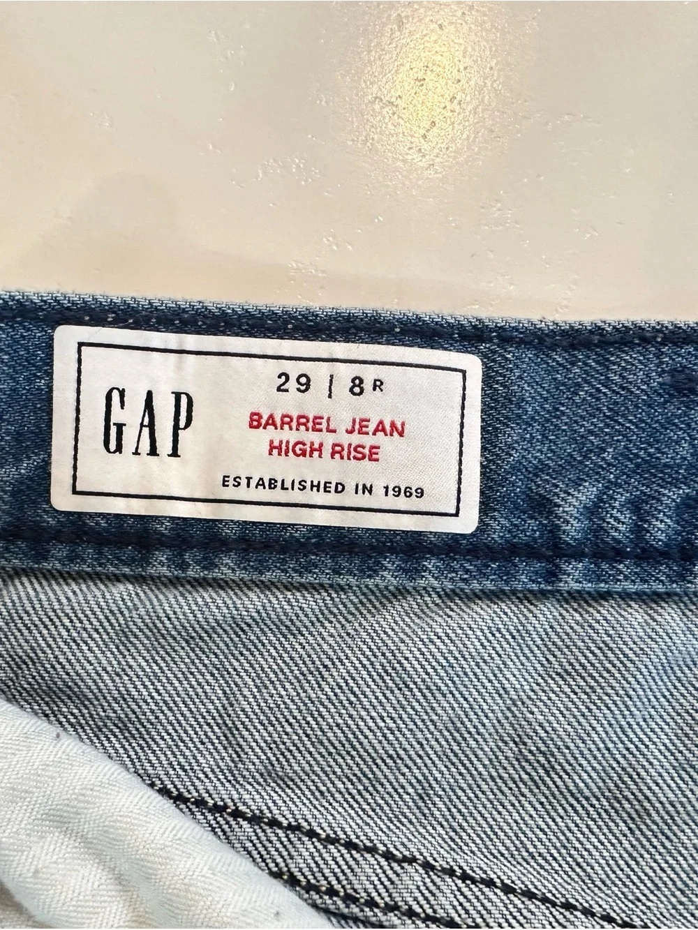 Gap High Rise Barrel Jeans 8R